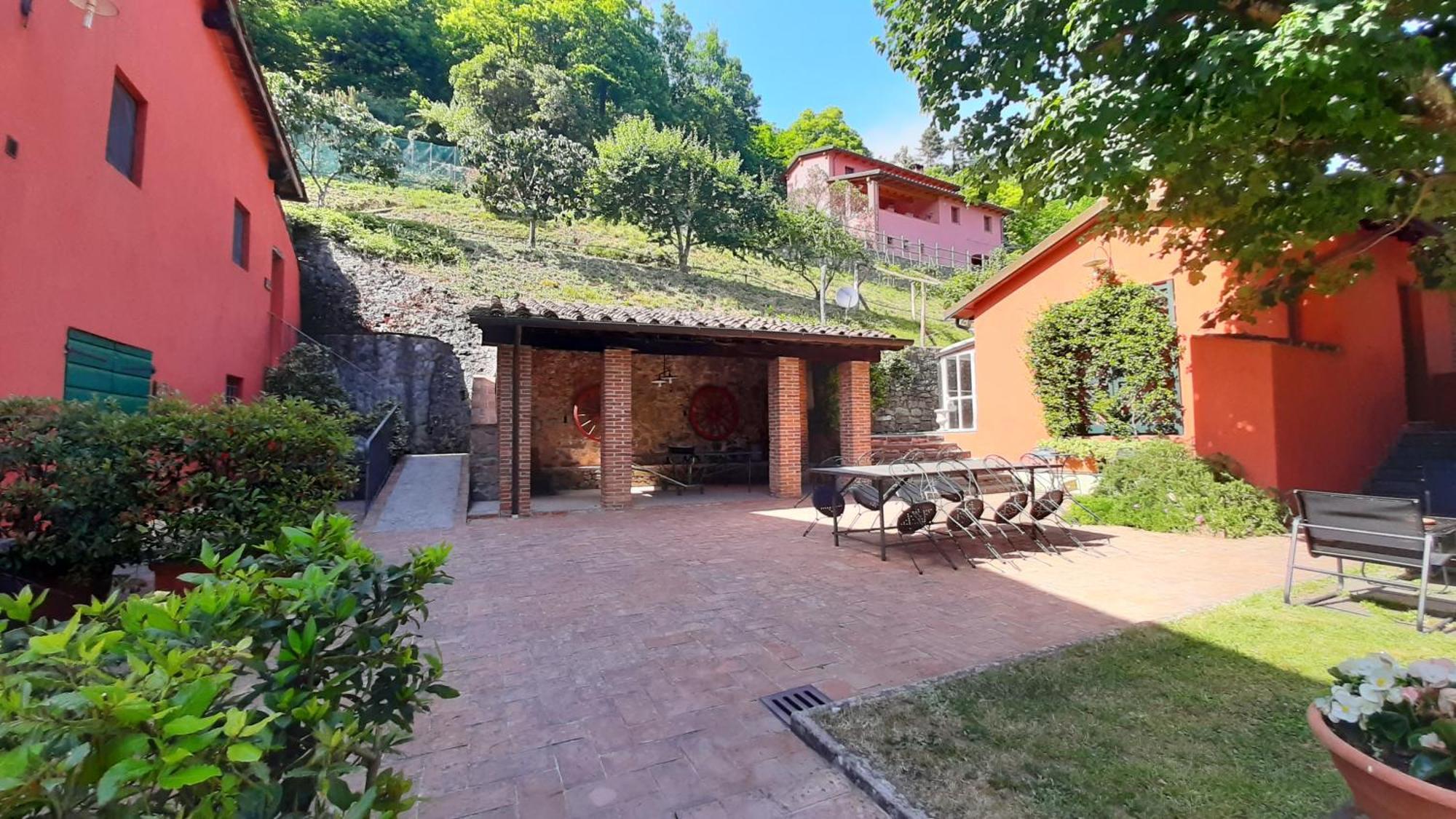 Agriturismo La Torre باني دي لوكا المظهر الخارجي الصورة