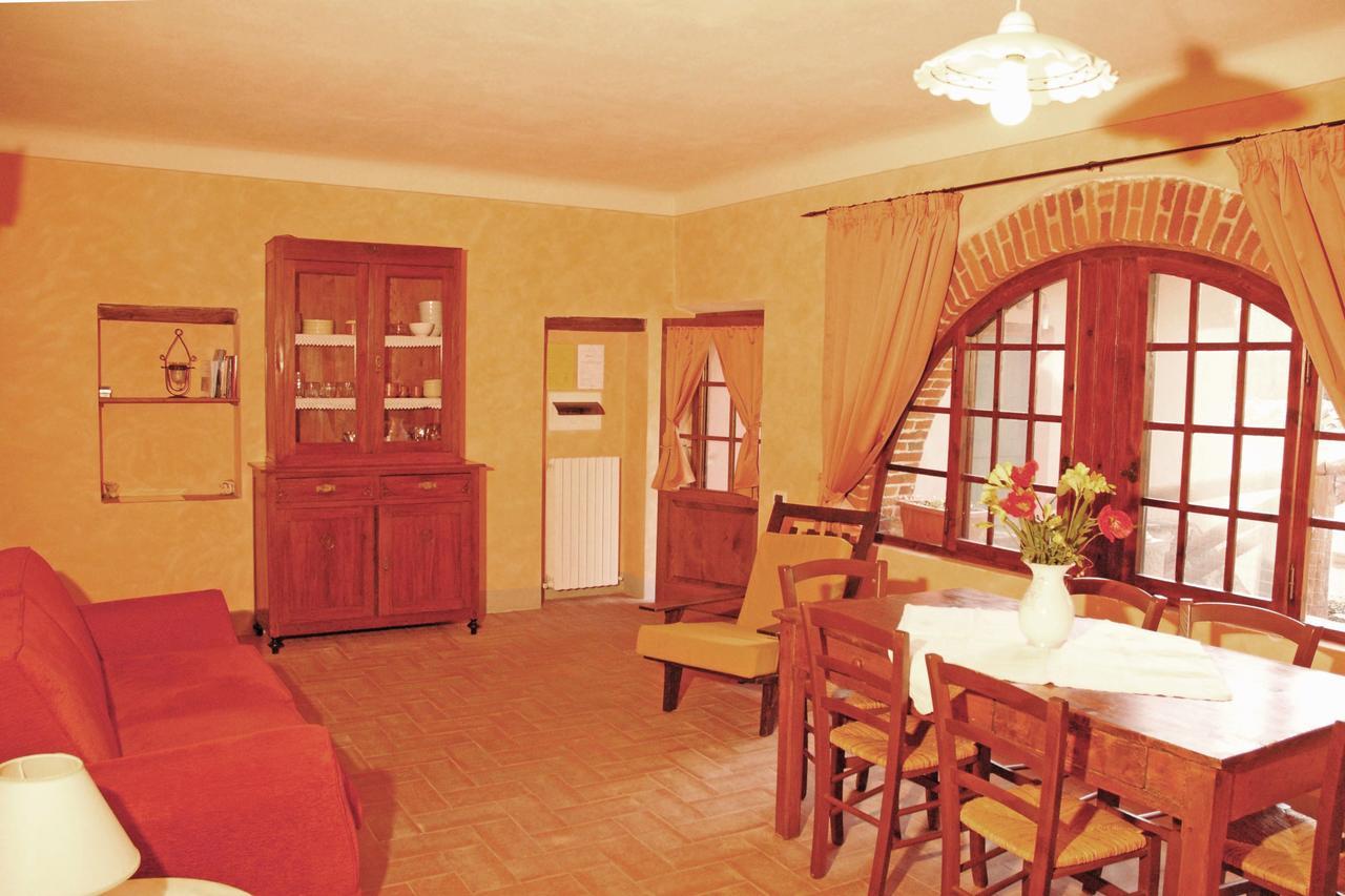 Agriturismo La Torre باني دي لوكا المظهر الخارجي الصورة