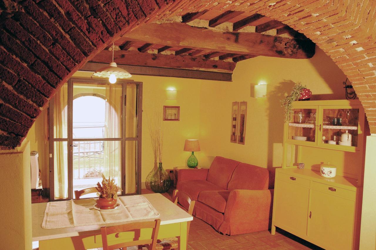 Agriturismo La Torre باني دي لوكا المظهر الخارجي الصورة