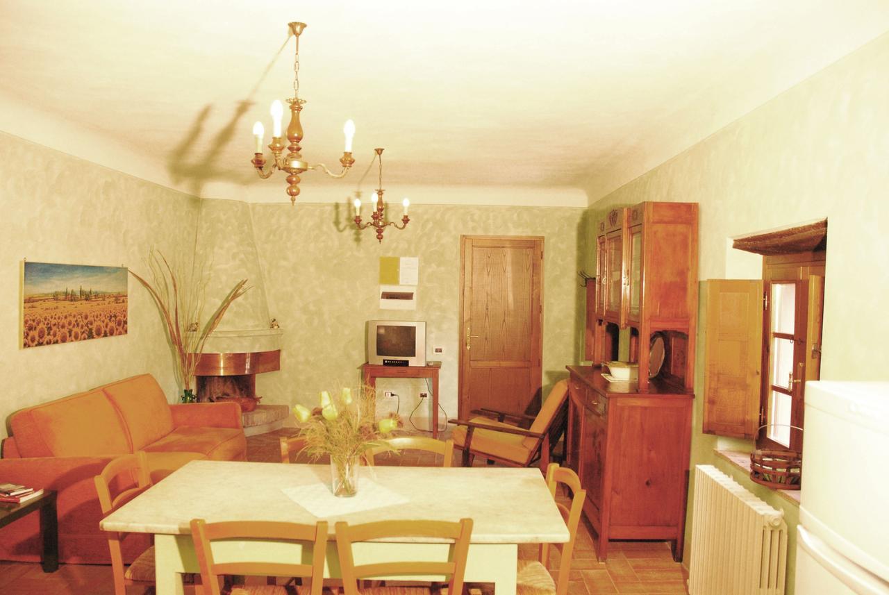 Agriturismo La Torre باني دي لوكا المظهر الخارجي الصورة