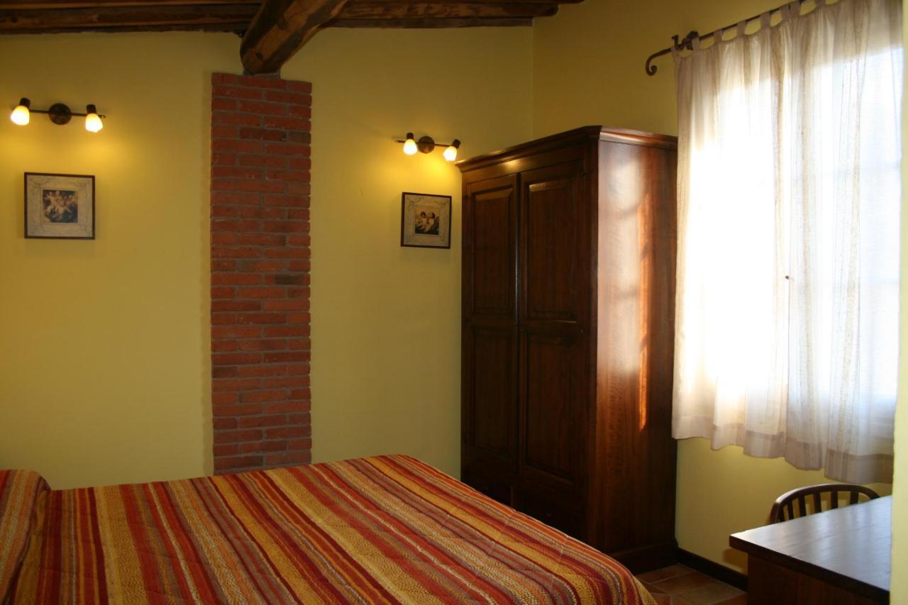 Agriturismo La Torre باني دي لوكا المظهر الخارجي الصورة